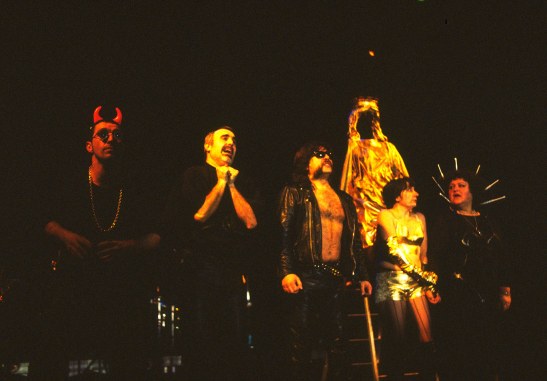 Quartiers Nord, spectacle 2001 L'Odyssée de l'Estaque, répétition au Gyptis, photo Bernard Ribet