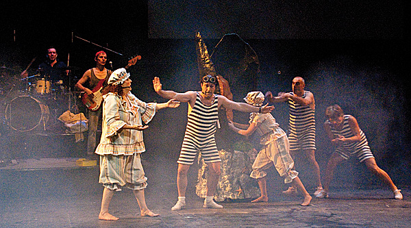 Quartiers Nord, spectacle Dégun de la Canebière, photo Denis Rocchia